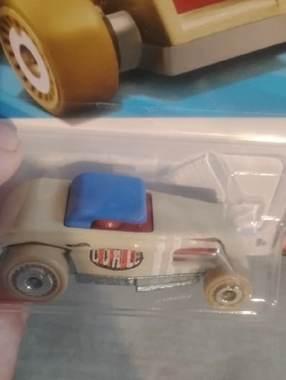Mattel Hot Wheels Chop 'N Bloc Beige and Red Toy Car